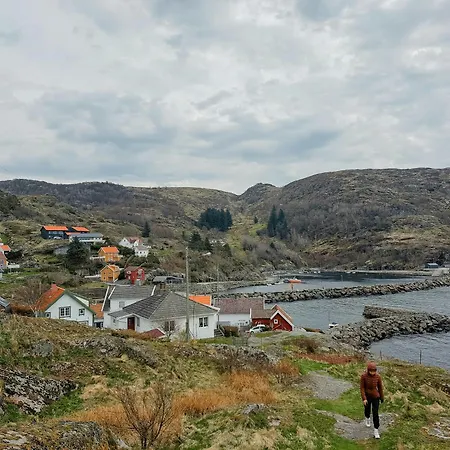Med Utsikt Over Sogndalstrand * Sogndalsstrand