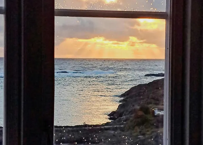 Med Utsikt Over Sogndalstrand Sogndalsstrand